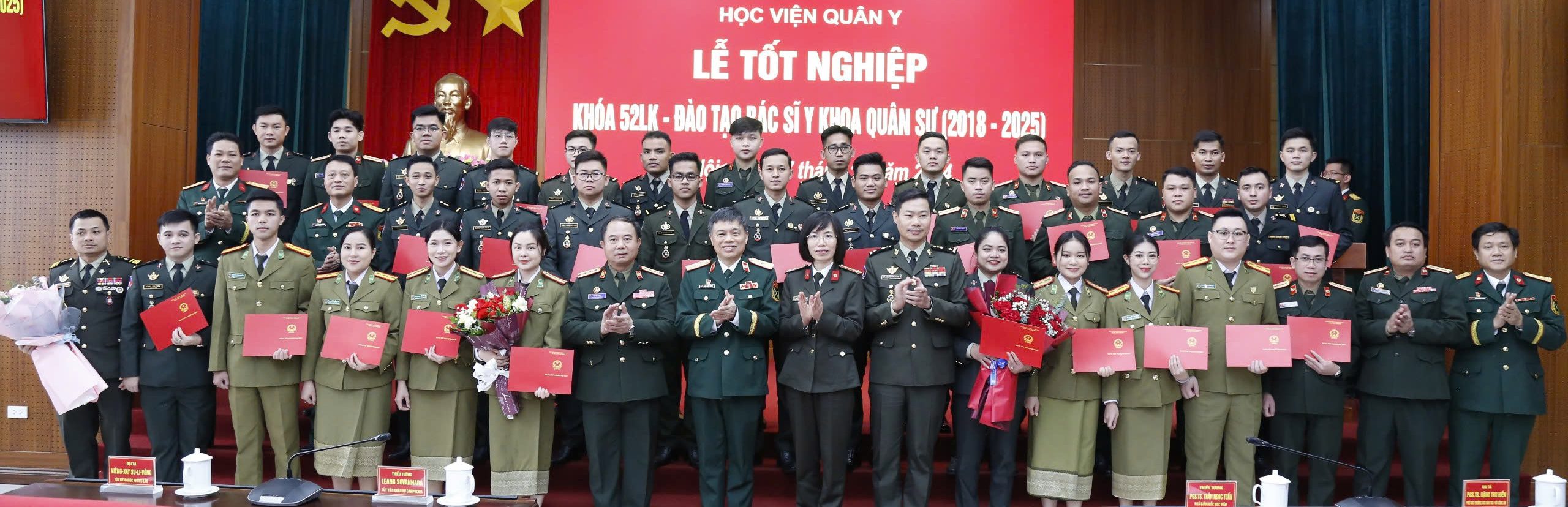 Lễ tốt nghiệp khóa 52 Lào, Campuchia - Đào tạo Bác sĩ y khoa Quân sự (2018-2025)